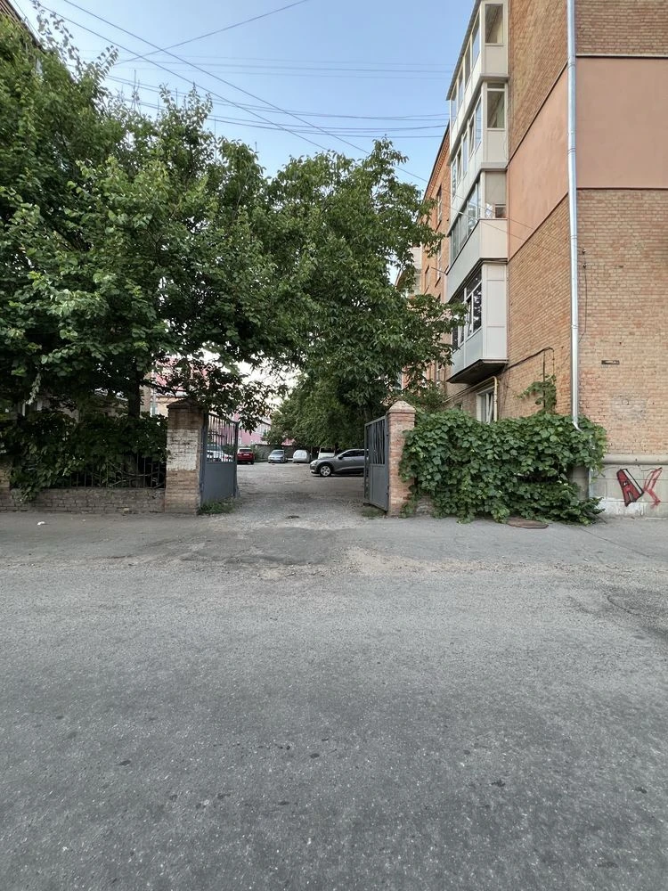 Продам 2 кімнатну квартиру( Чміленка)