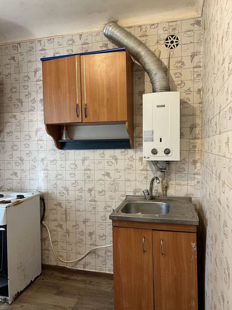 Продам 2 кімнатну квартиру( Чміленка)
