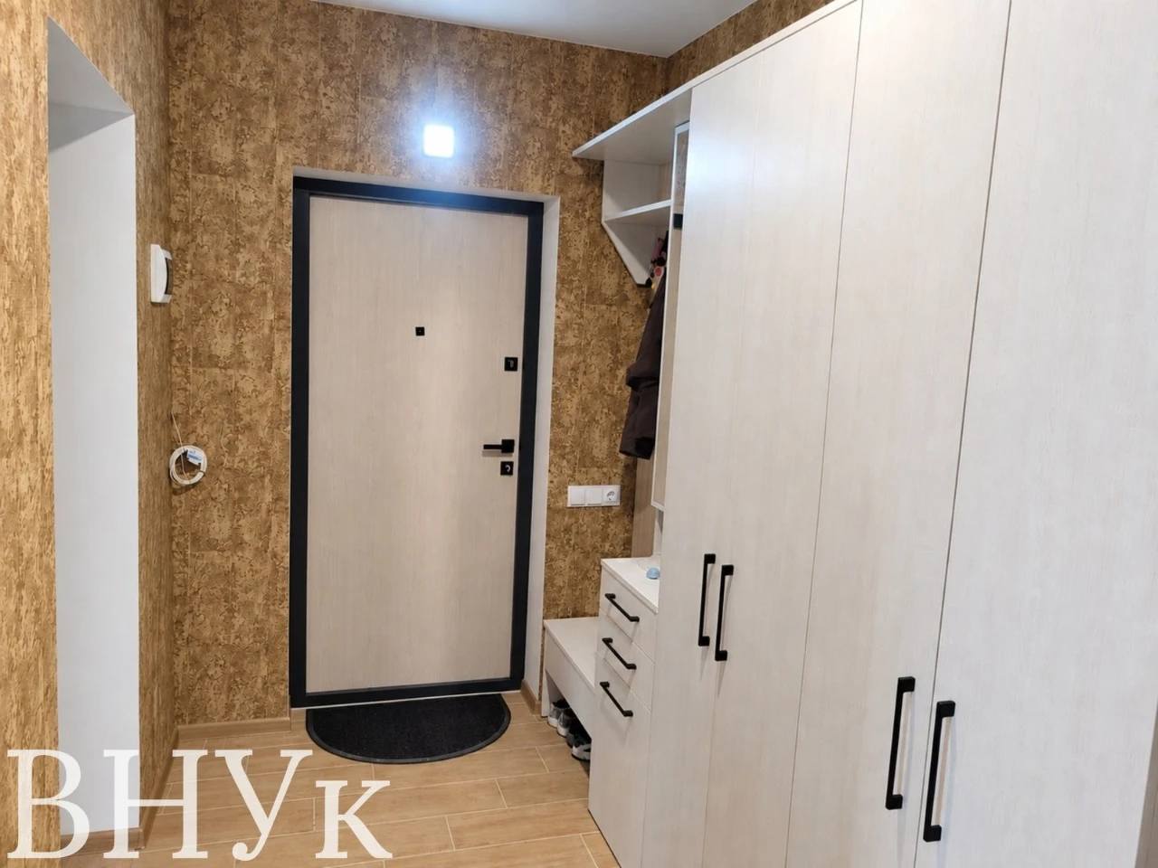 Продаж 2 к в новобудові ,Відродження — меблі, техніка, закри