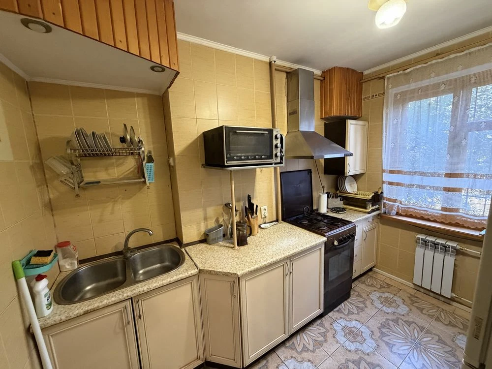 Продаю  3-ку вул Колодезна / 6 слобідська