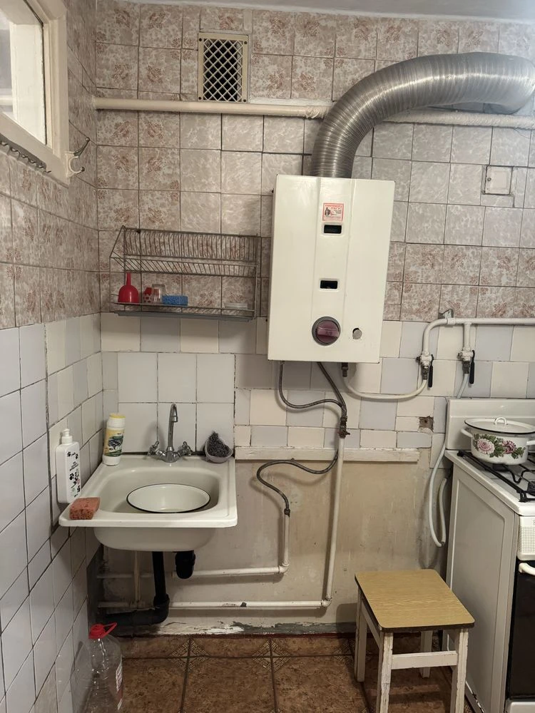Продаю свою 2-х кімнатну квартиру в Інгульському районі( ПТЗ