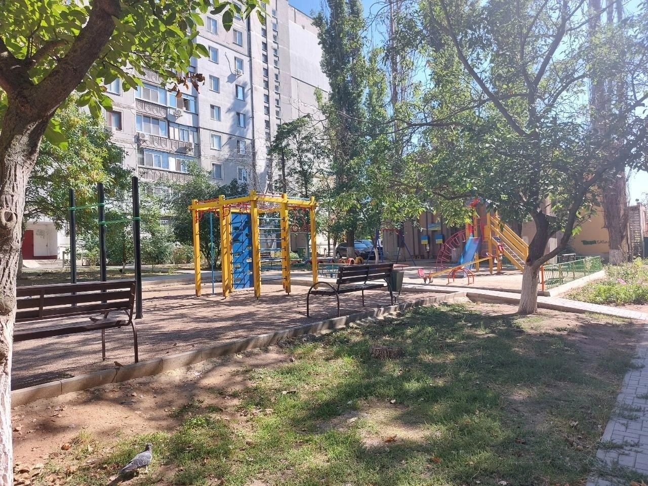Продам 2х кімнатну квартиру навпроти СК "Надія"