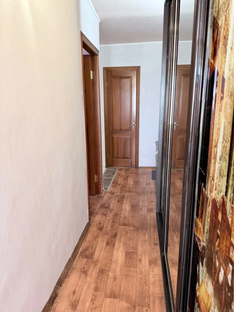 Продаю 3 к квартиру с индивидуальным отоплением , с ремонтом