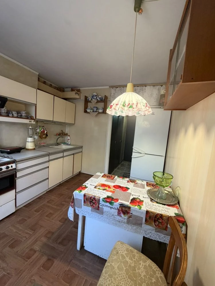 Продам 3к.кв. Площа Перемоги 3 поверх