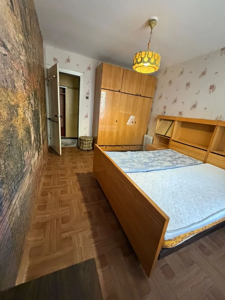 Продам 3к.кв. Площа Перемоги 3 поверх