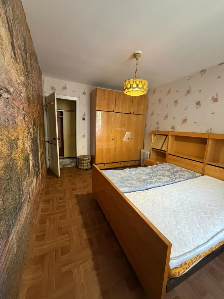 Продам 3к.кв. Площа Перемоги 3 поверх