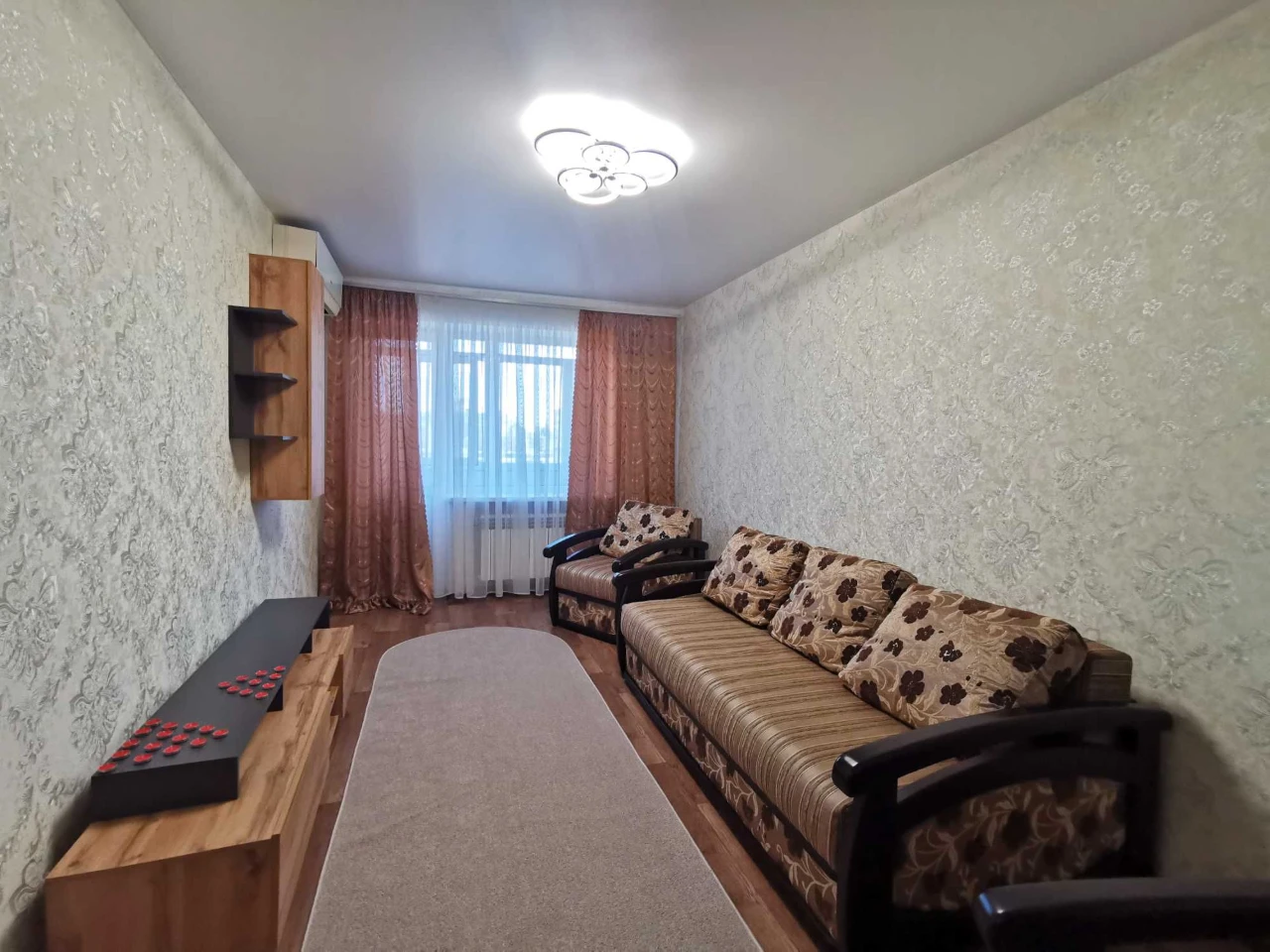 Продам затишну 3-кімнатну квартиру в центрі