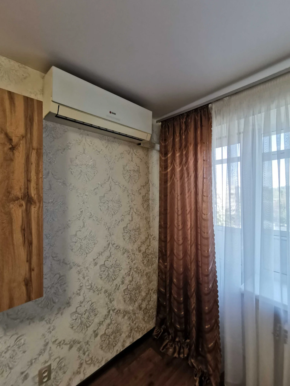 Продам затишну 3-кімнатну квартиру в центрі