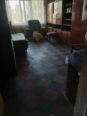 продаю 2 х кімн кв ,пл Перемоги