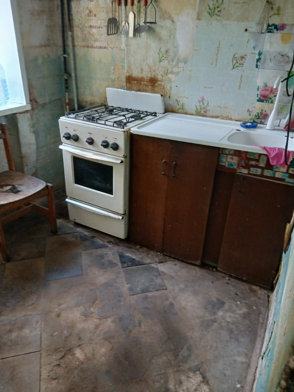 продаю 2 х кімн кв ,пл Перемоги
