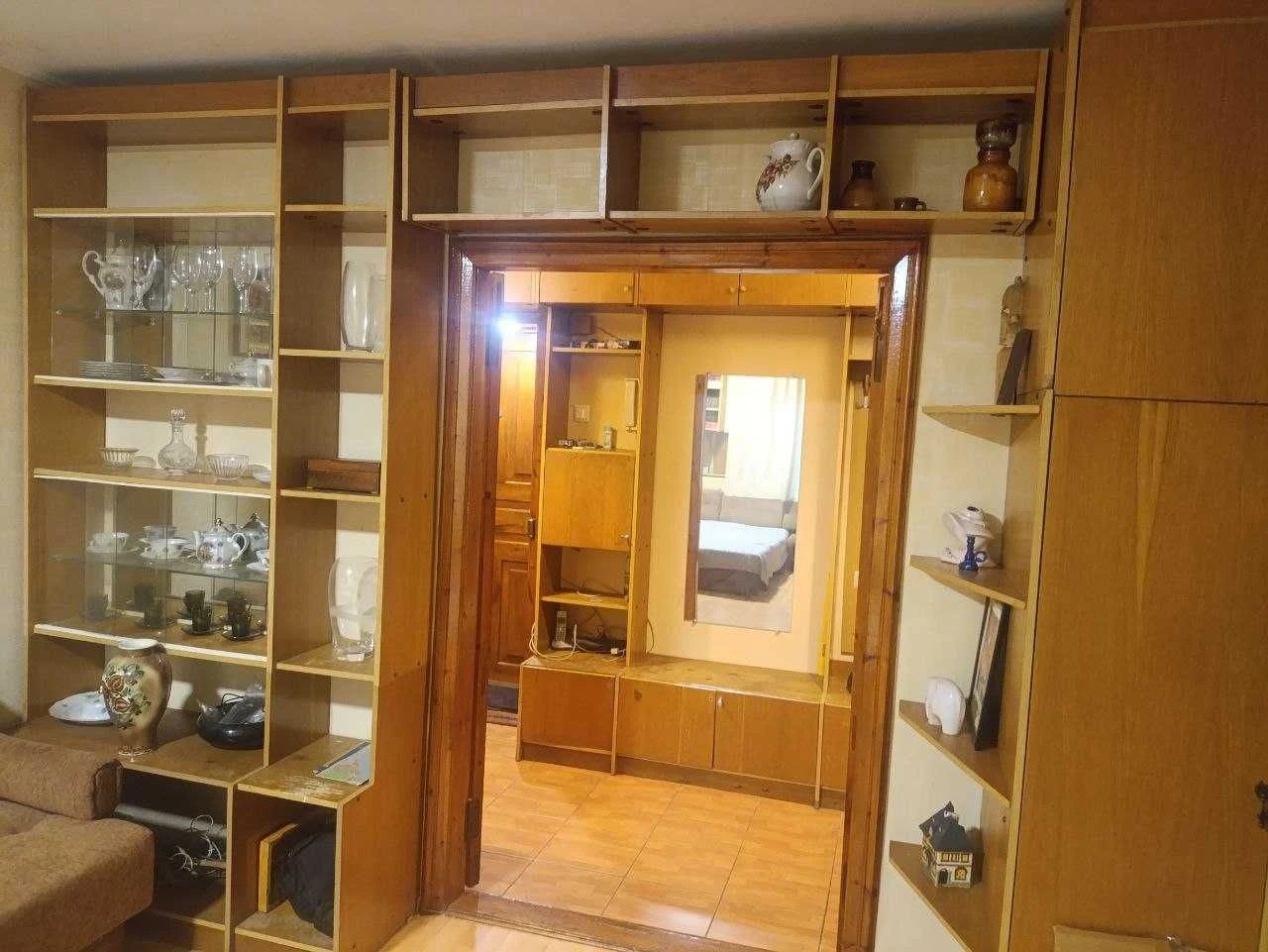 Продам двухкомнатную квартиру. пр. Центральный - 1-ая Слобод