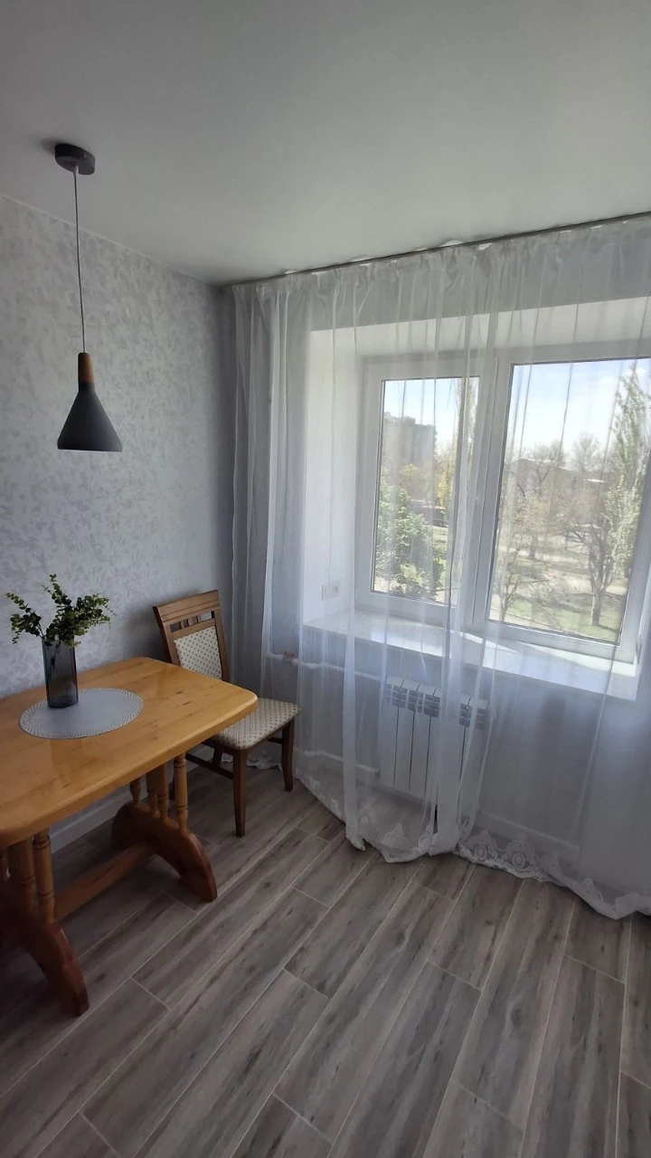 Продаю! 2к/к  ост. Плавбассейн.