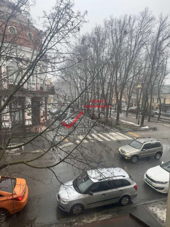 ЦЕНТР МІСТА! Продам простору 1-кімнатну квартиру