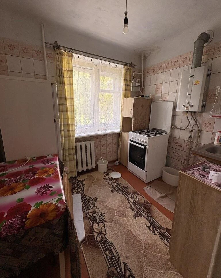 Продаж двокімнатної квартири. Подол