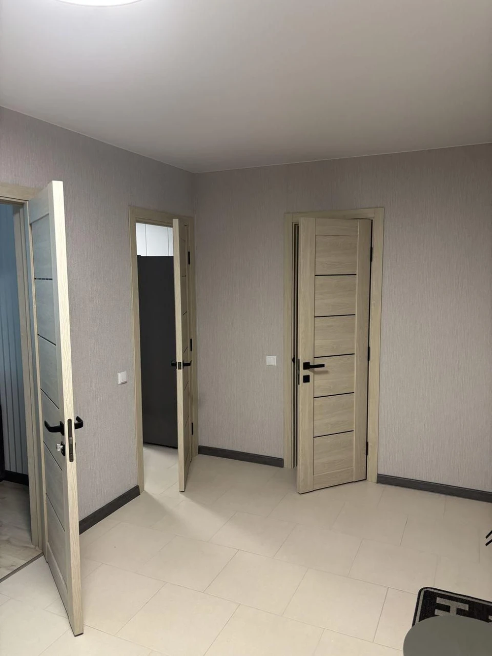 Продам 2-к кв., центр. Новобудова