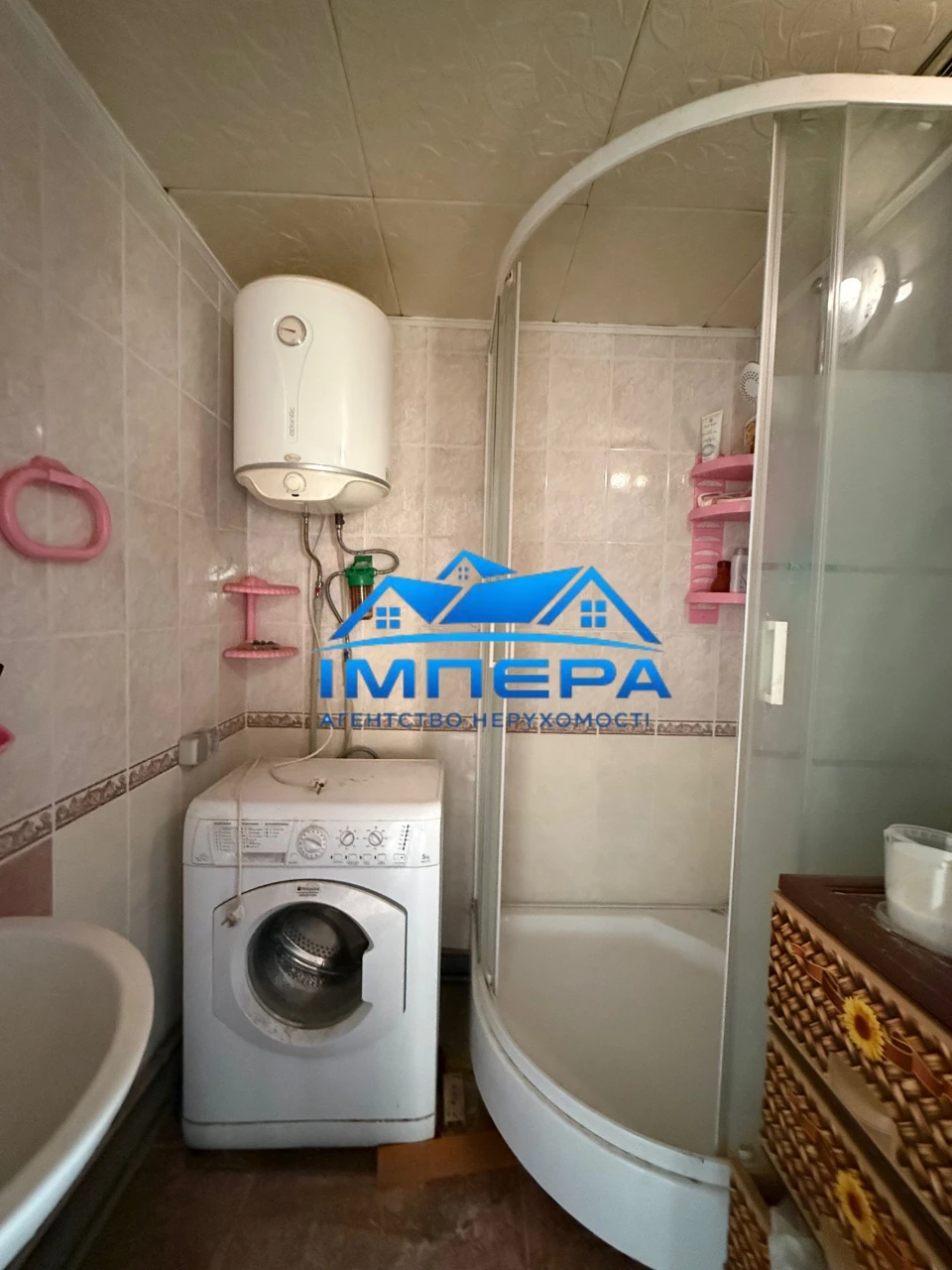Продаж 2к квартири на Мотелі під ремонт. Окремі кімнати