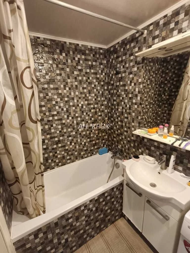 Продаж 2-к квартири в Центрі /Поруч 38 школа/Два балкони/Мож