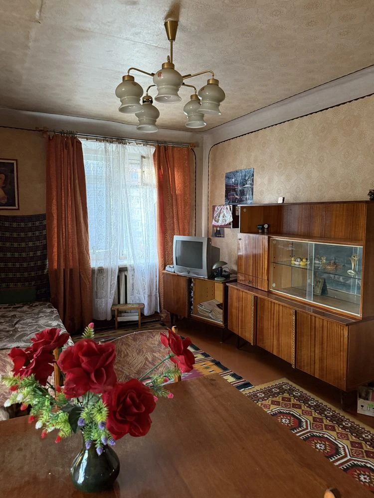 Продам 3-к кв. Поділ.