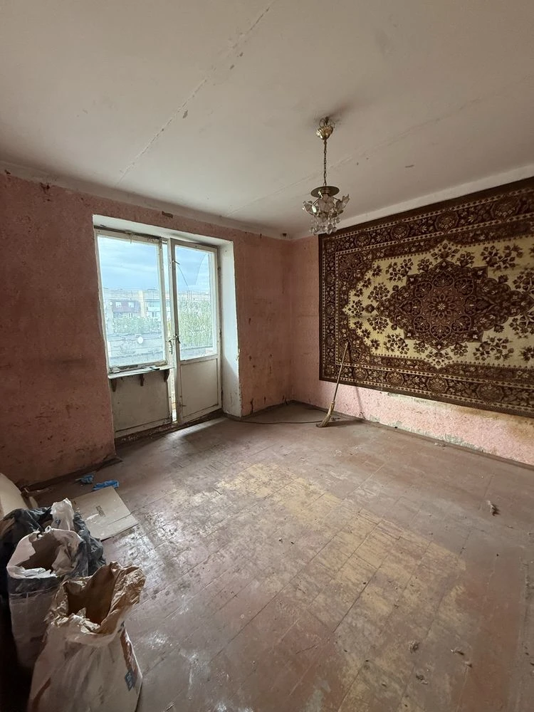 Продам 1кімнатну квартиру по в. Шухевича(Лаврвщева), потребу