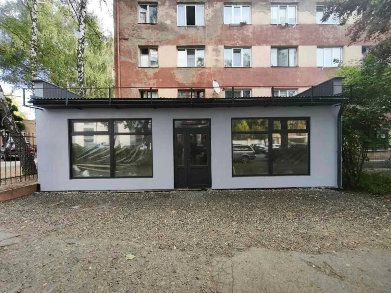 Продається квартира з можливістю переведення під торгово – о