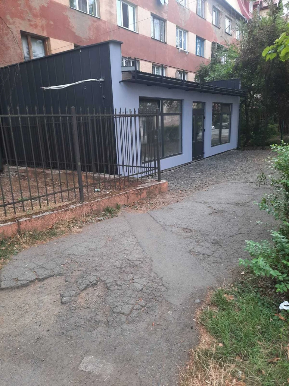 Продається квартира з можливістю переведення під торгово – о