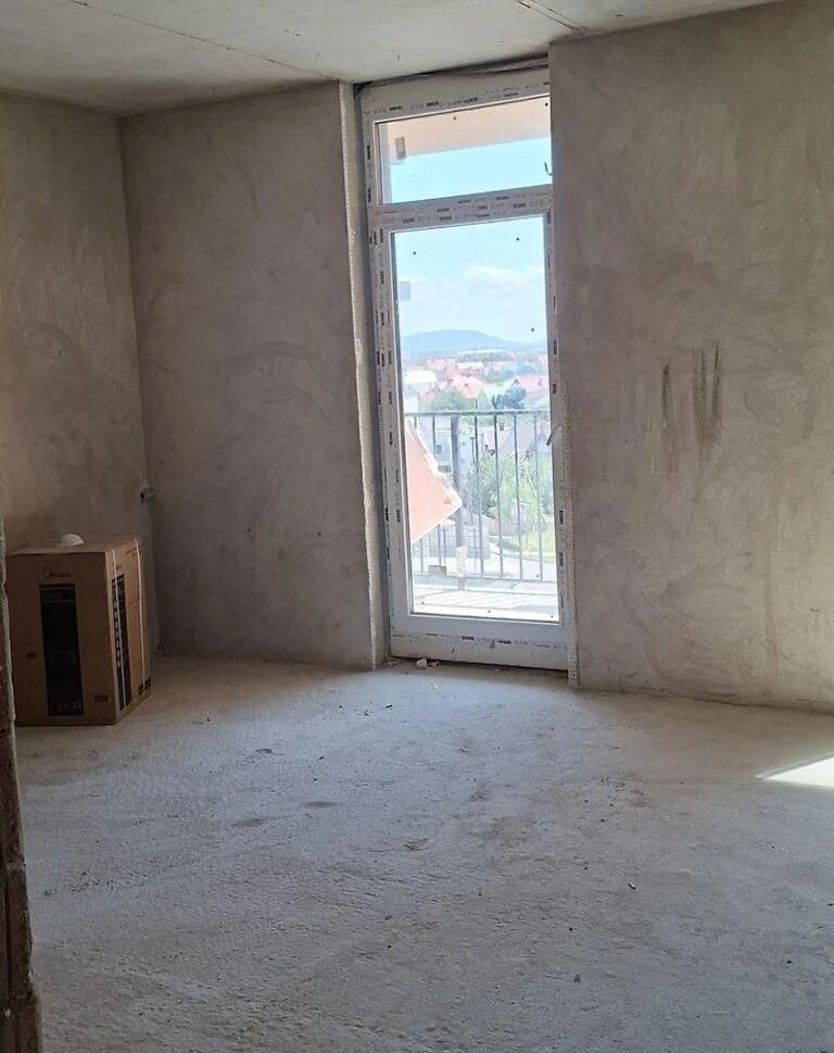 Продаж 1 - квартири можливий продаж під єОселю