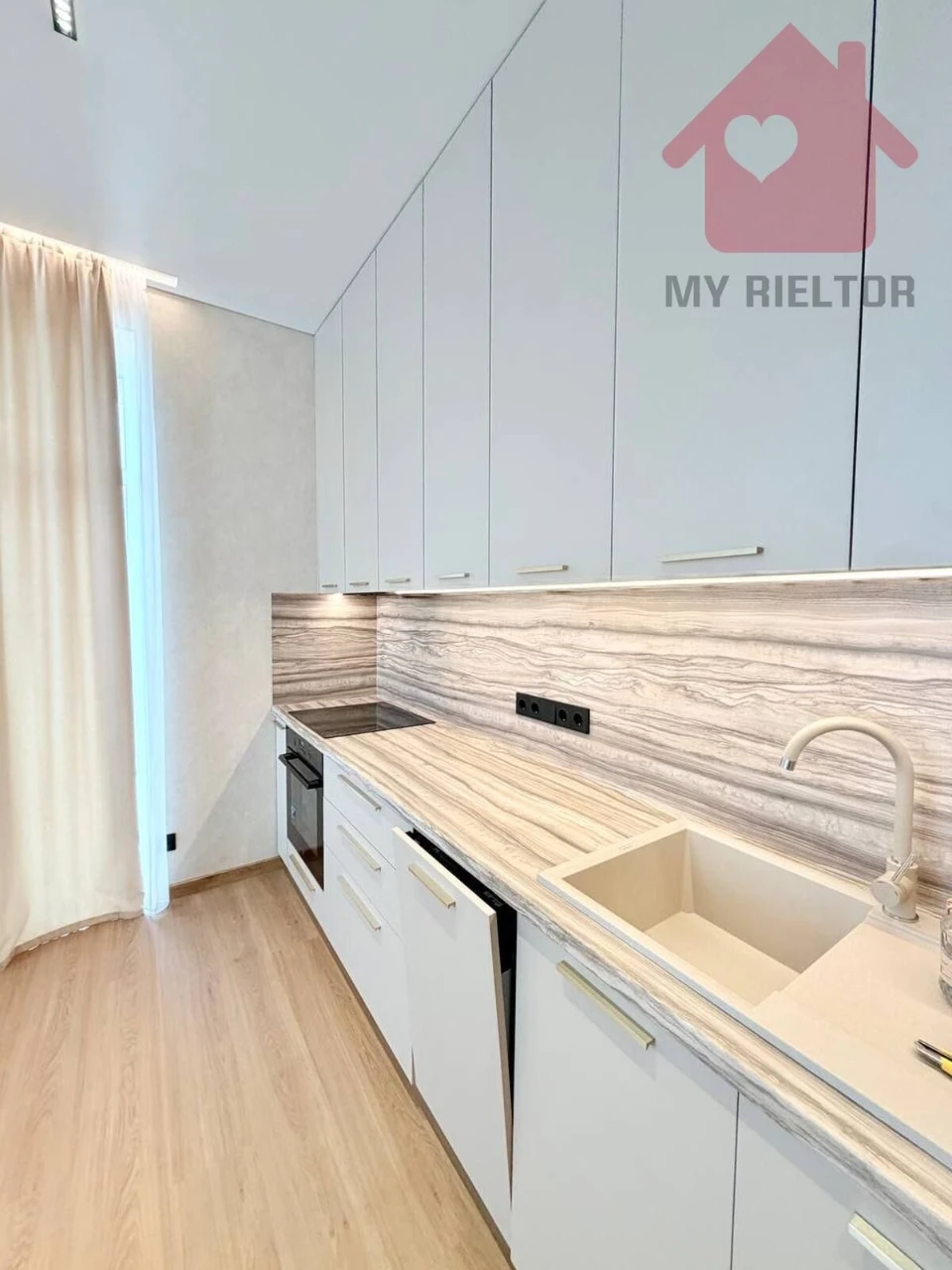 Продаж 1,5 квартири ЖК Нова Сторожниця