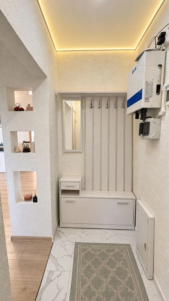 2 кім.квартира 42,5м2/Цегла/меблі+ техніка, газ.колонка, рем