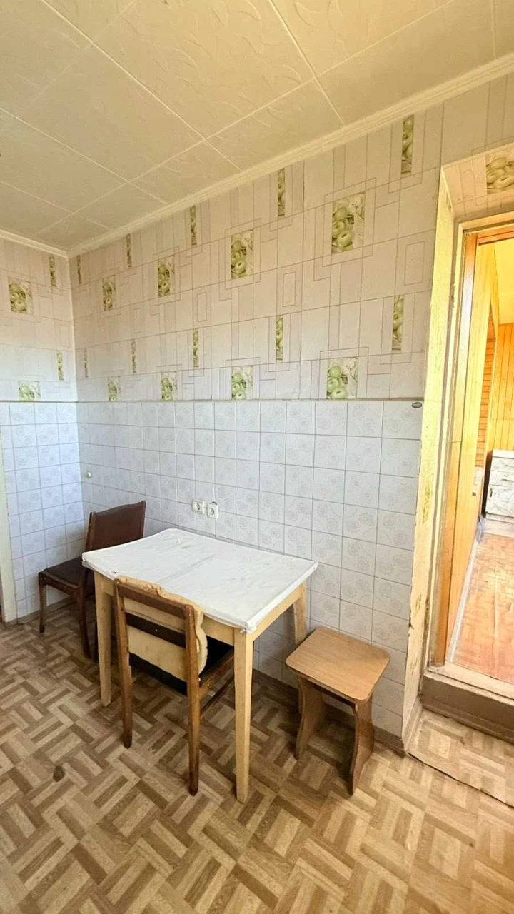 Продаж 3 кімнатної квартири, площа 700 річчя
