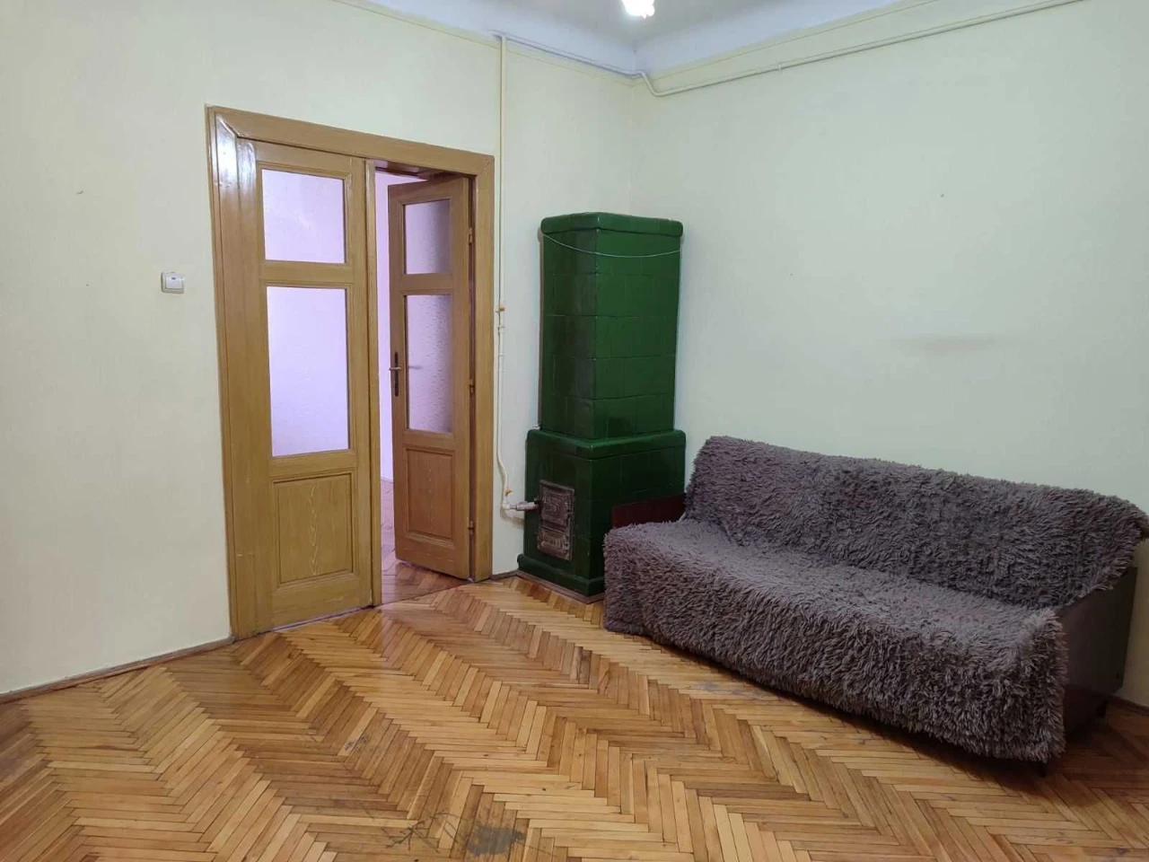 Продається 2-кімнатна квартира в Центрі міста, район Театрал