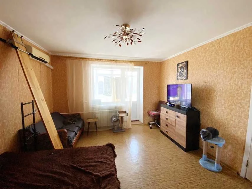 Продаю 1-кімнатну квартиру на Намиві, р-н АТБ.ц6