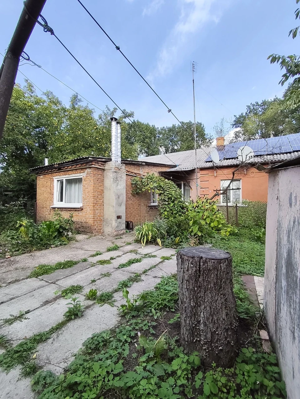 Продається частина будинку з окремим двором у Житомирі