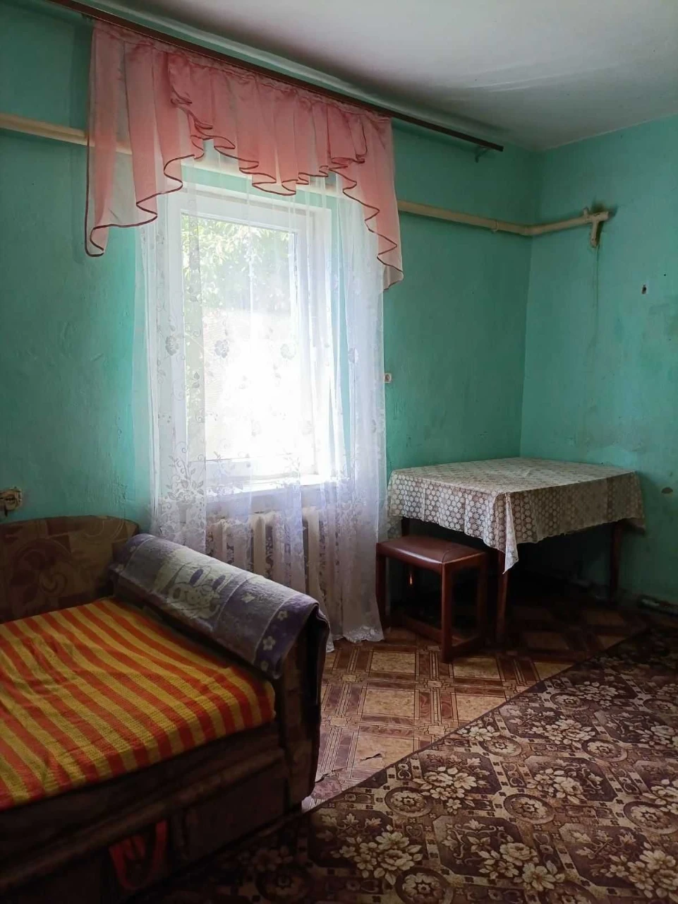 Частина будинку ,як квартира р-н Малікова з окремим двором