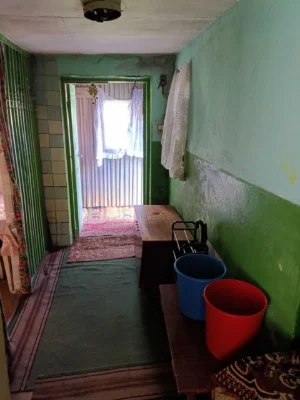 Частина будинку ,як квартира р-н Малікова з окремим двором