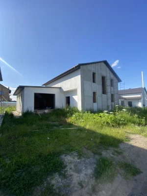 Продаж розкішного житлового будинку в елітному масиві “Ledov