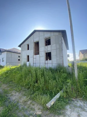 Продаж розкішного житлового будинку в елітному масиві “Ledov