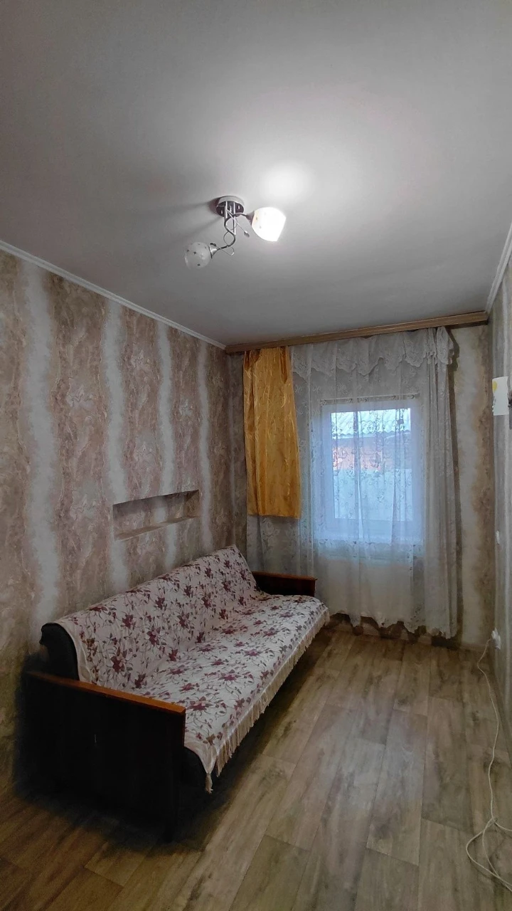Продаж окремого будинку