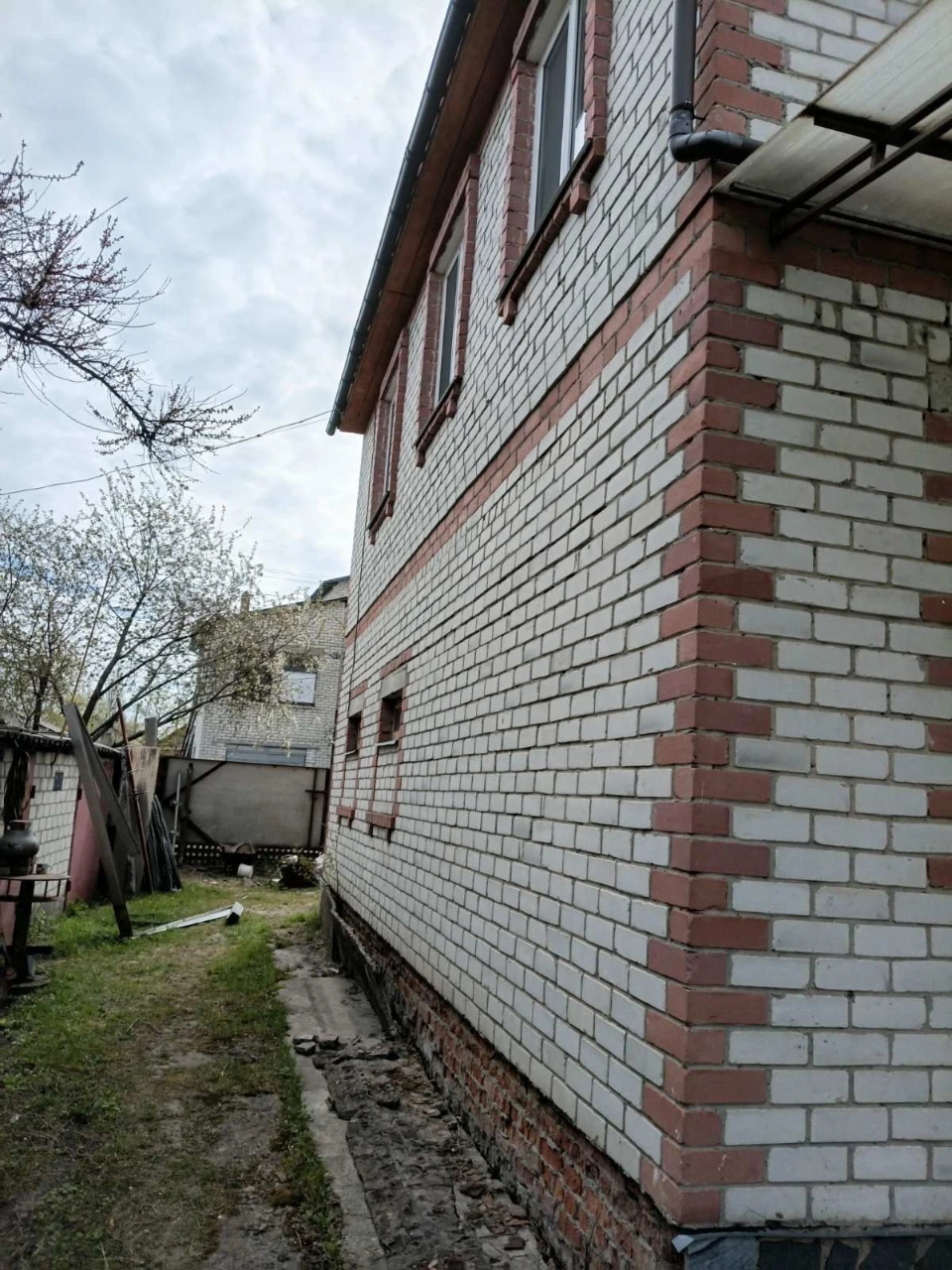 Дім , 160 м , Александрівка ( вул. Гмирі), заходь і живи!