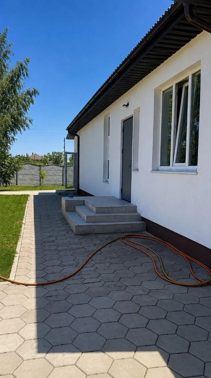 Новий будинок на Баварії, 15 соток, готовий бізнес
