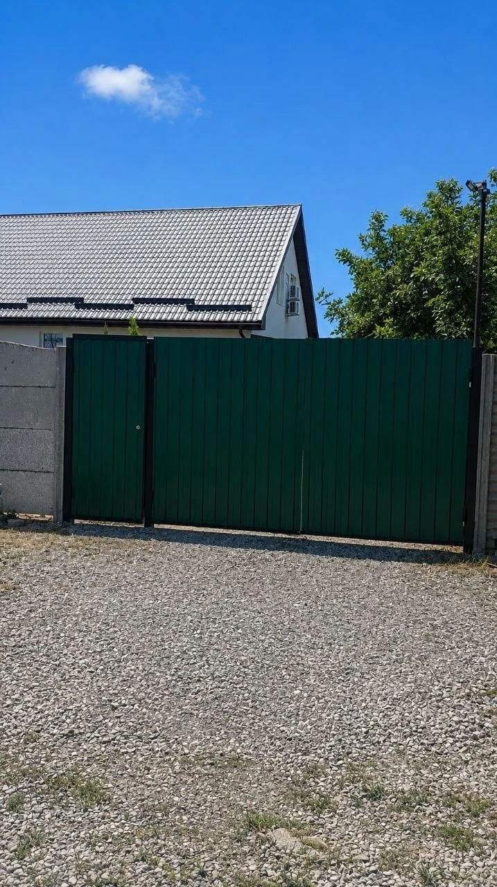 Новий будинок на Баварії, 15 соток, готовий бізнес
