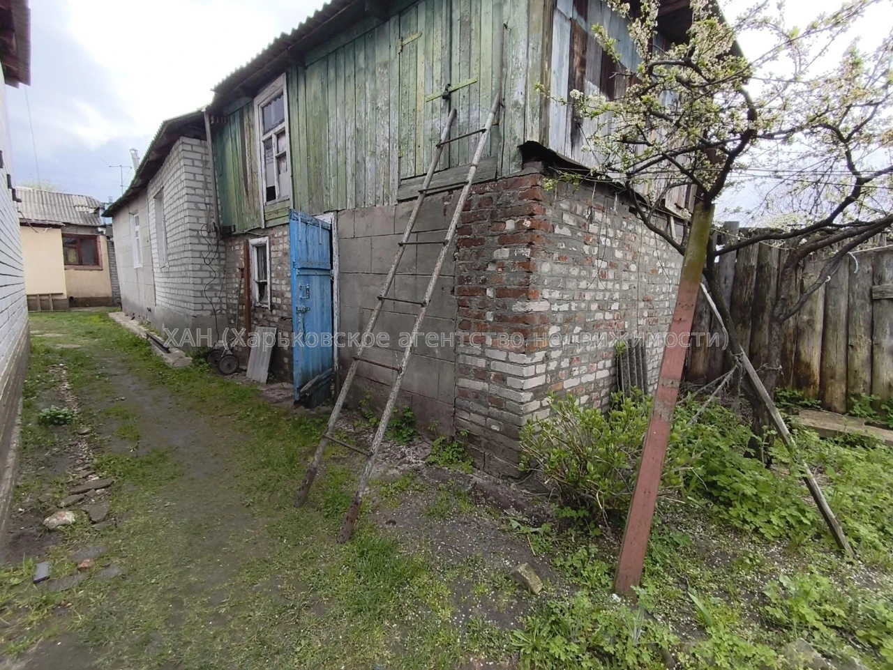 Частина будинку 65 кв, на два входи, Основа 11900 долл Т25