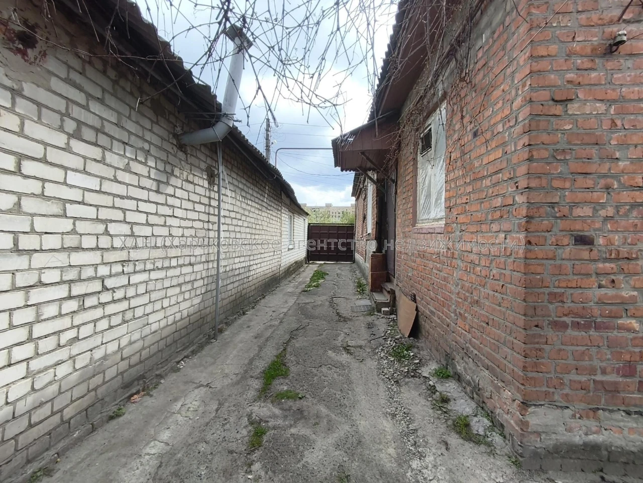 Частина будинку 65 кв, на два входи, Основа 11900 долл Т25