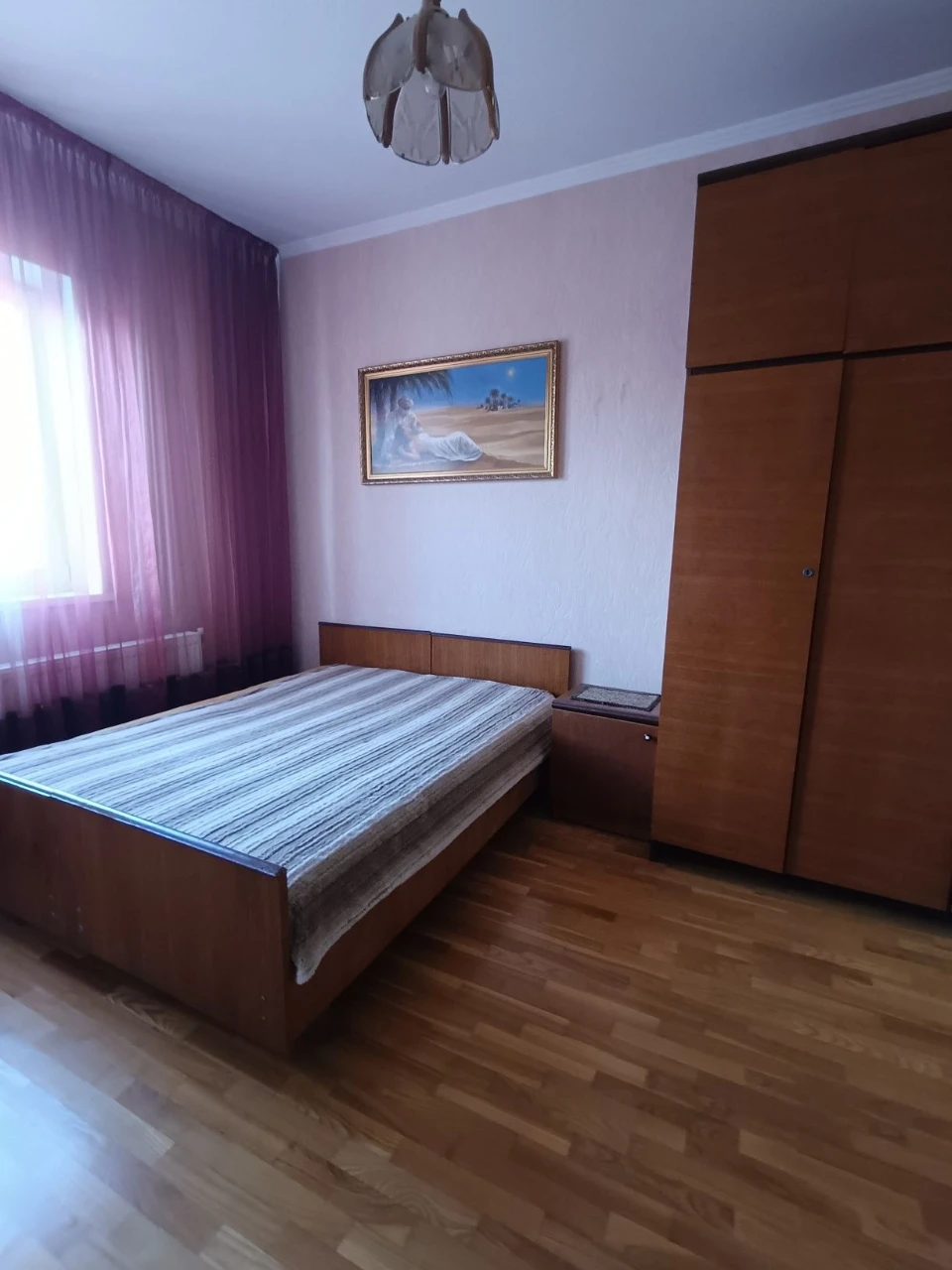 Будинок з ремонтом та доглянутим подвір'ям