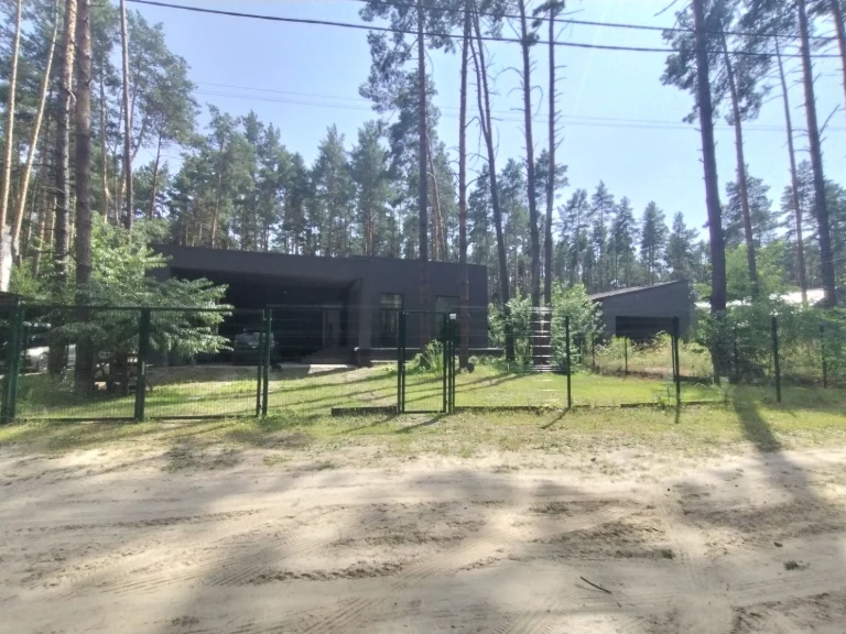 Продаж будинку в лісі VIP-клісу з ремонтом під Києвом Дарниц