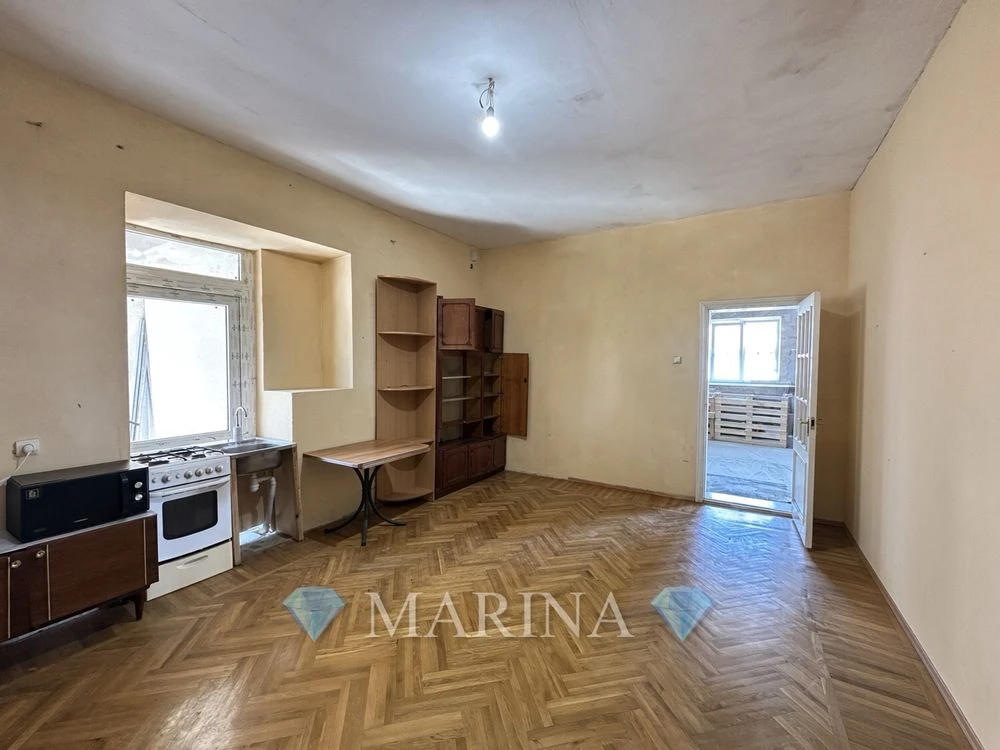 Продам дом 364 м2 с гаражом ул.Широкая левый берег