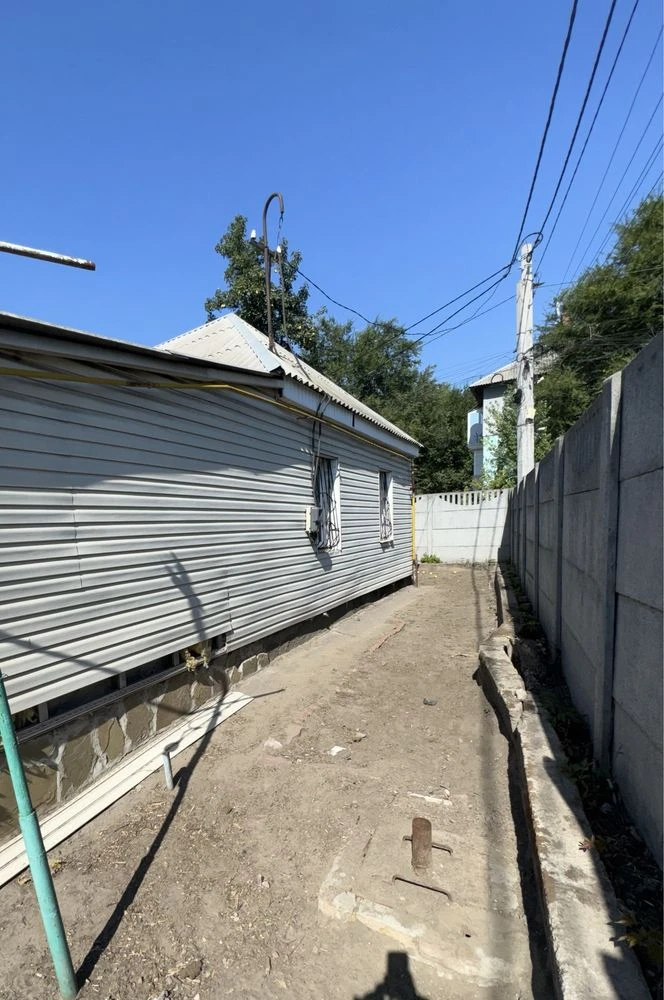 Продам дом на Богомаза/левый берег /на два входа