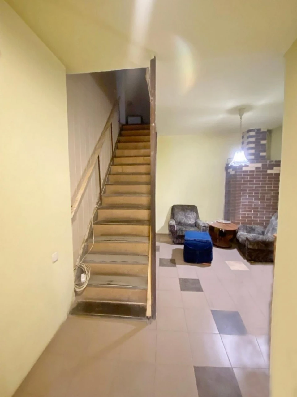 Будинок 180 м² Мирний | 5 кімнат | 2 входи | 4,5 сотки | Гар