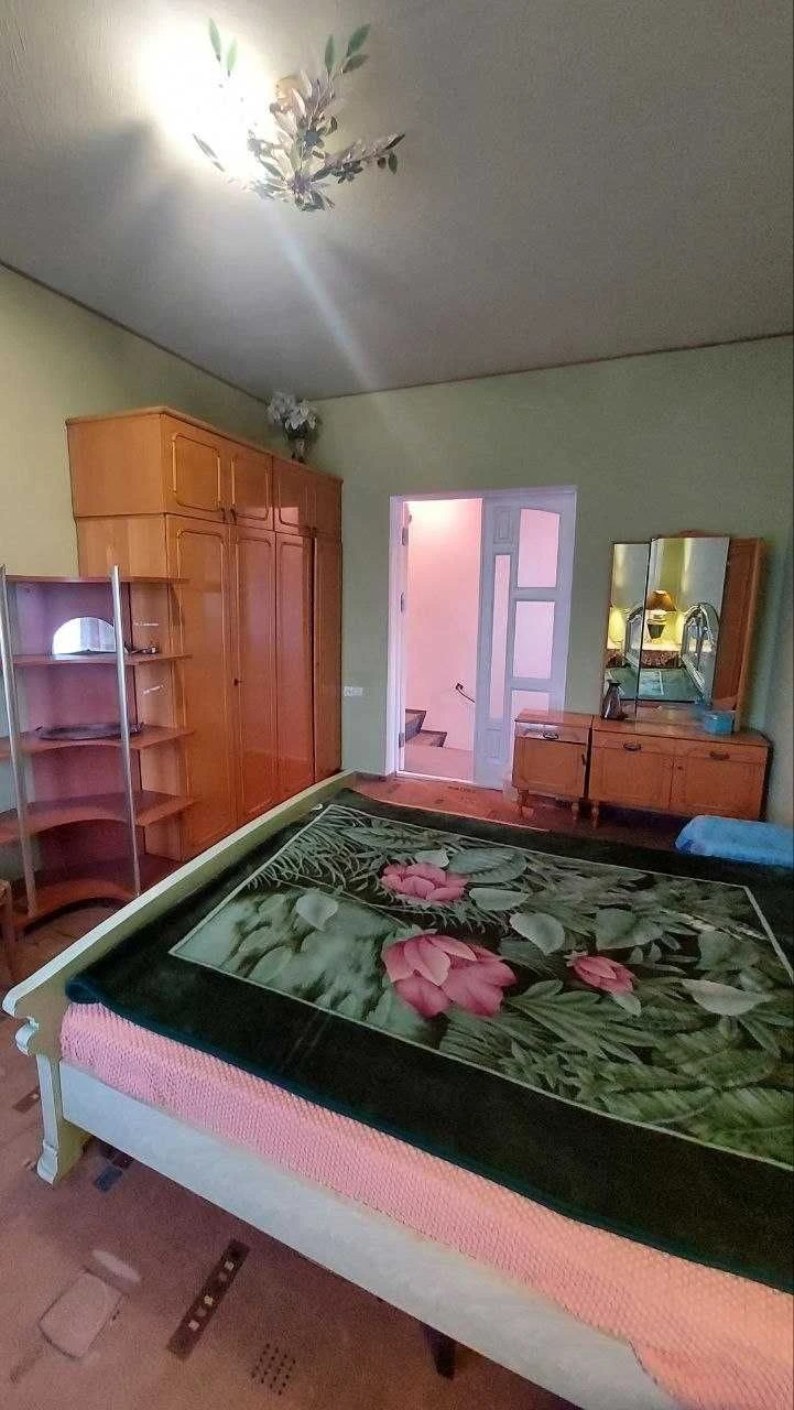 Продам дом в р- не пр. Металлургов