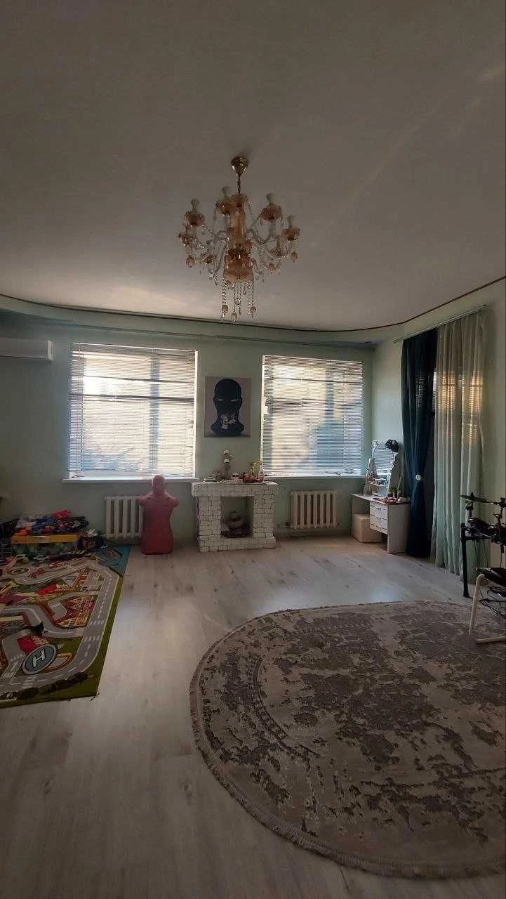 Продам дом в р- не пр. Металлургов
