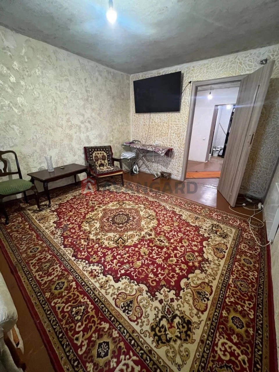 Продам два будинки (60 і 45 м2) на ділянці 6 соток, Куренівс